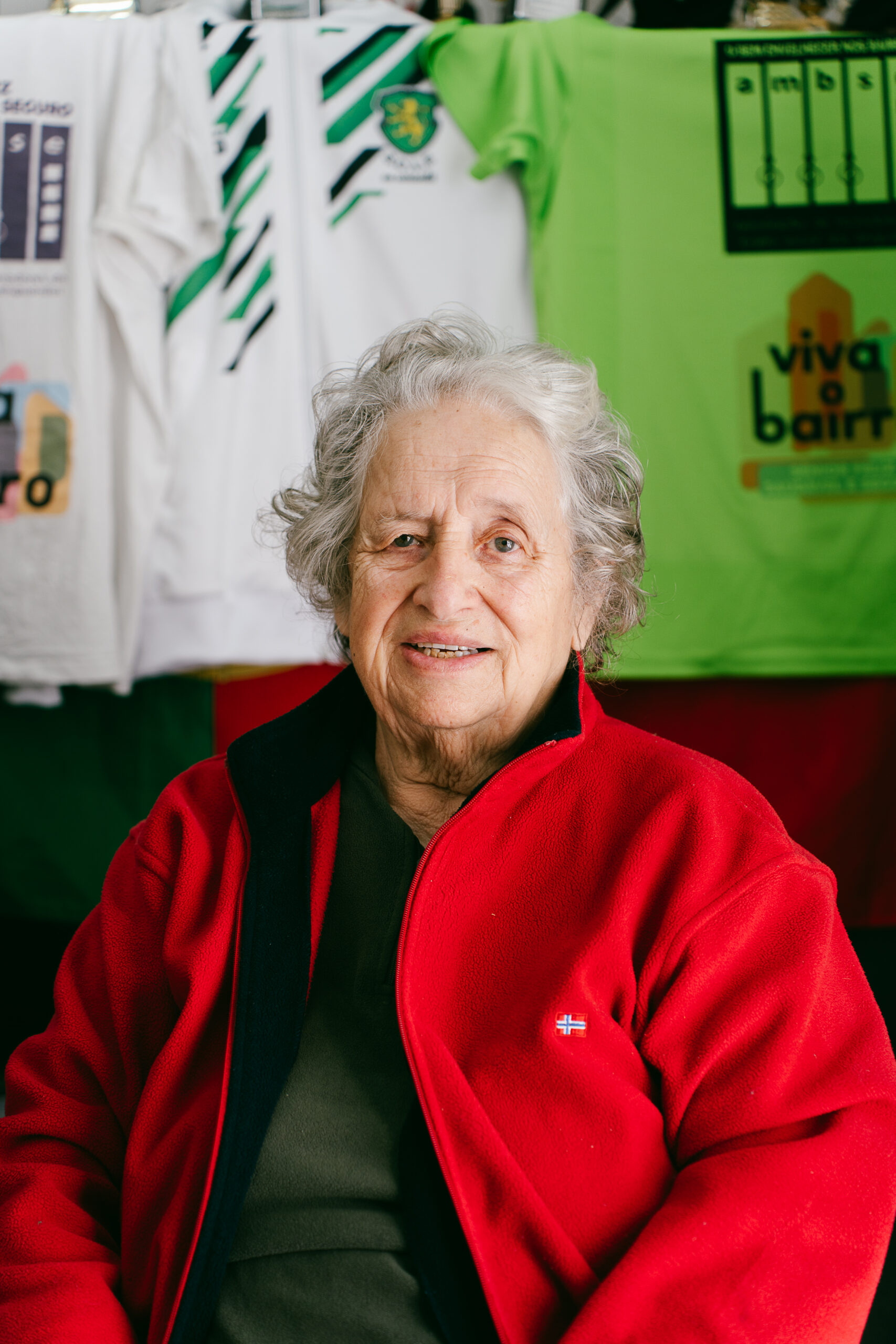Maria Glória, 83